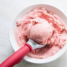 strawberry banana ice cream with ninja blender